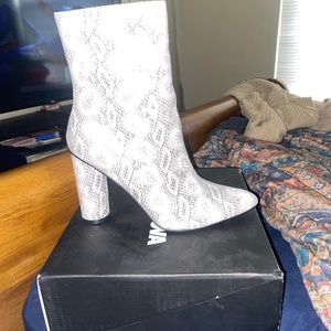 Midnight lover boots snake